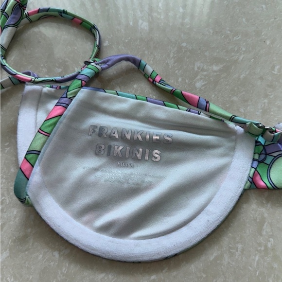 Frankie’s bikinis-Swimsuit top - Picture 3 of 3